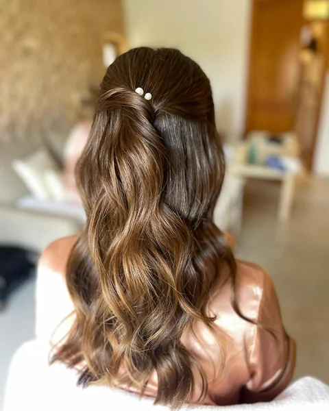 Half-Up Twist with Pearl Hairpin