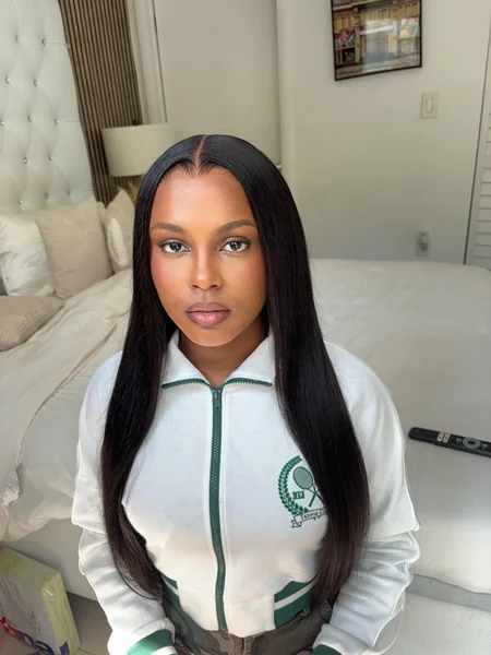 Middle Part Straight Frontal Wig