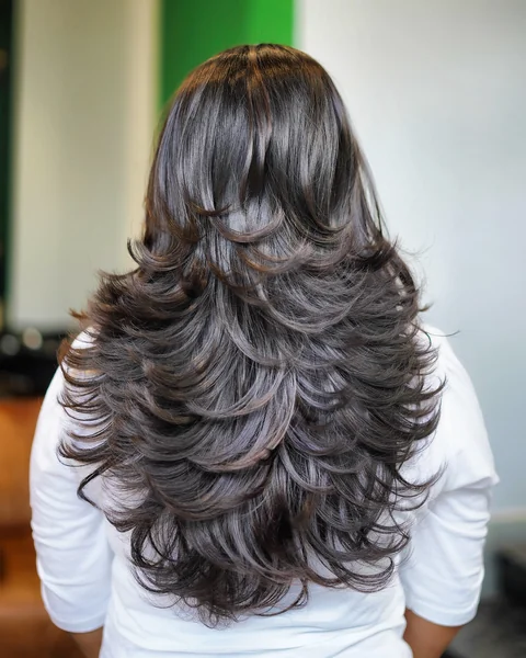Long Butterfly Layers with Curved Ends