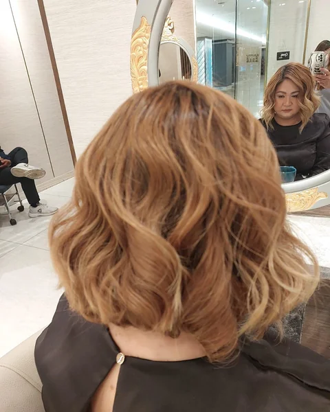 Golden Wavy Medium Bob