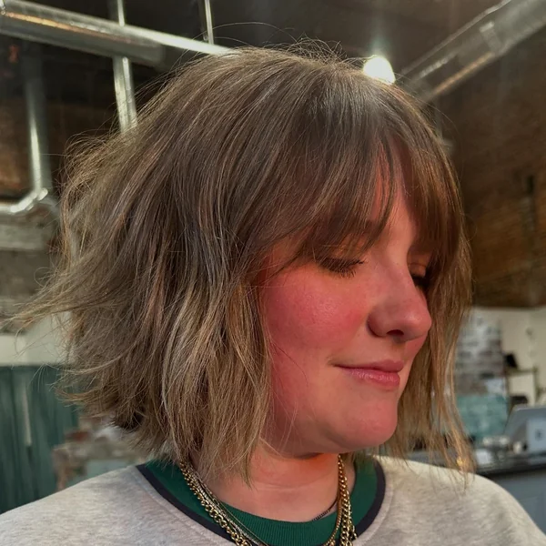 Shaggy Bob for Round Faces