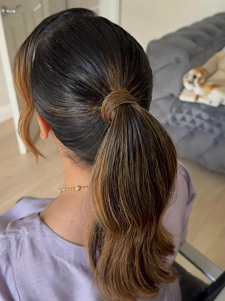 Slickback Ponytail with Knot Detail