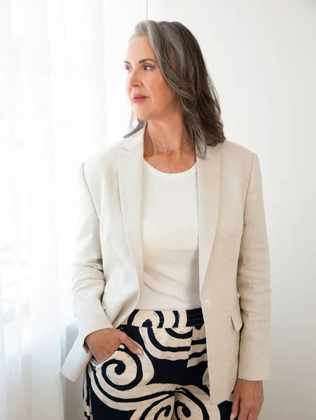 Swept-Back Gray Layers