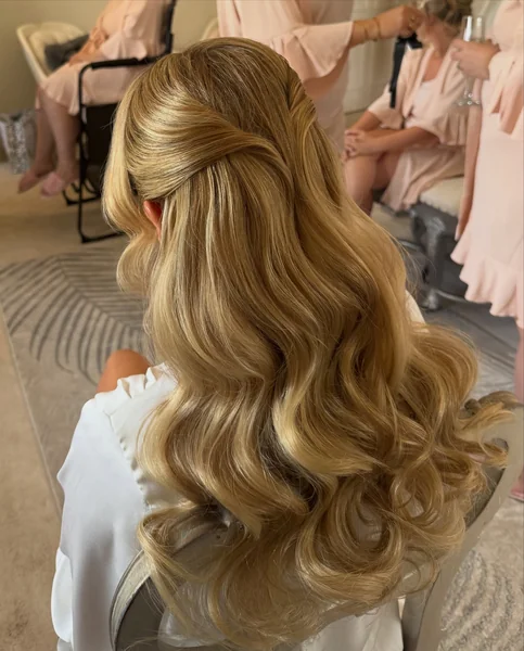 Vintage Half Up with Crown Volume