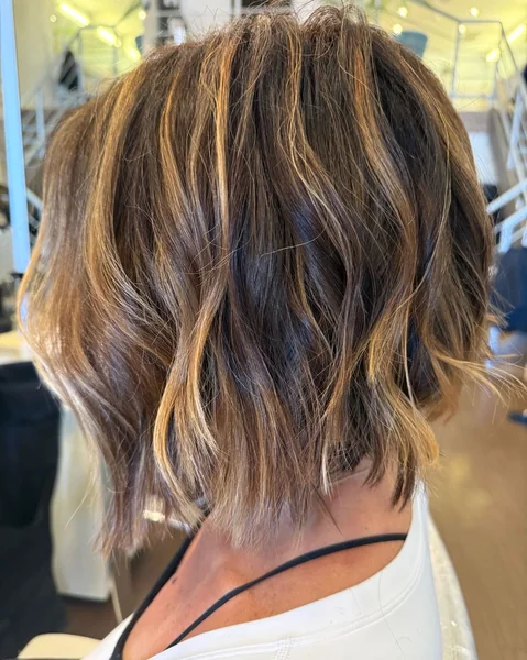 Caramel Highlighted Wavy Bob