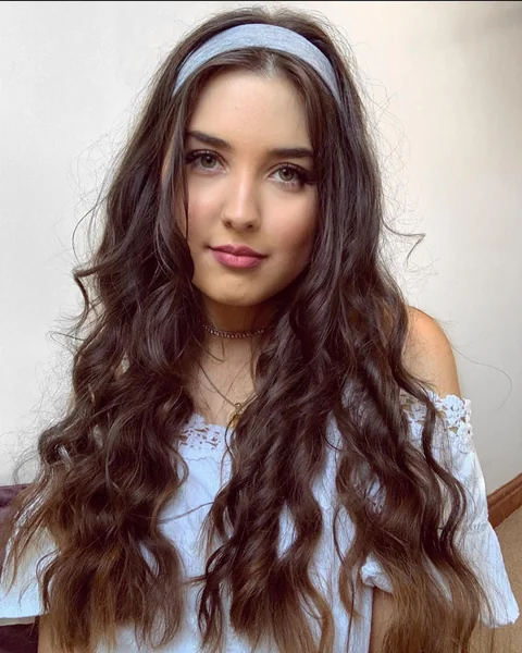 Soft Headband With Long Waves
