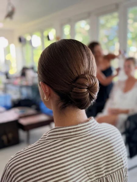 Wet-Look Sleek Bun for Wedding Mornings