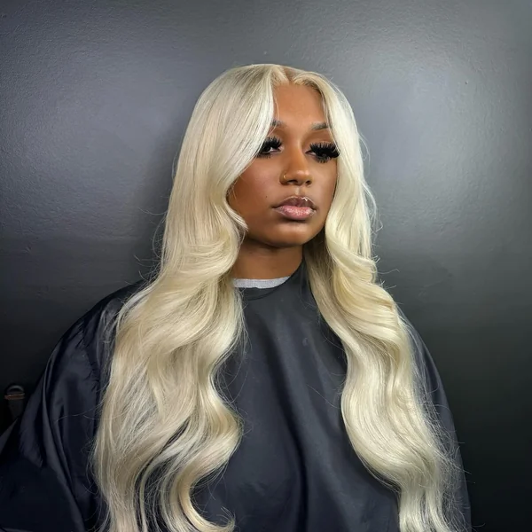 613 Platinum Blonde Wavy Wig