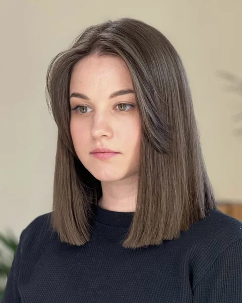 Blunt Straight Brown Lob