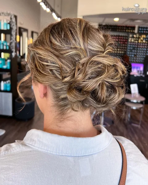 Easy Messy Bun for Short Waves