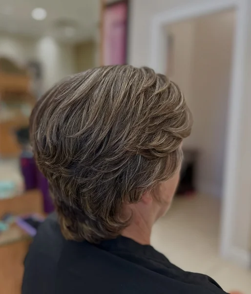 Feathered Short Layers