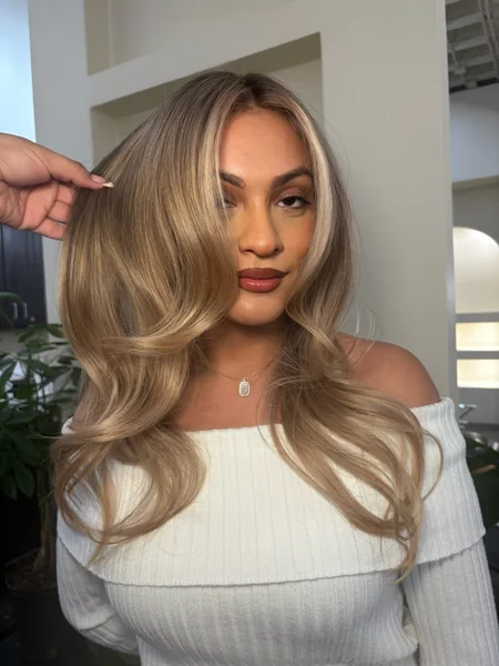 Honey Blonde with Money Piece
