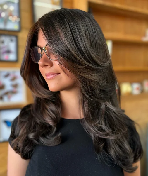 Medium Butterfly Layers, Side Profile