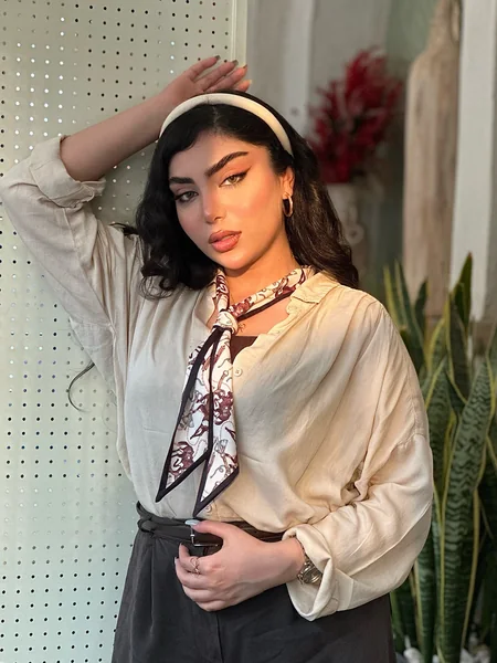 Cream Padded Headband With Waves