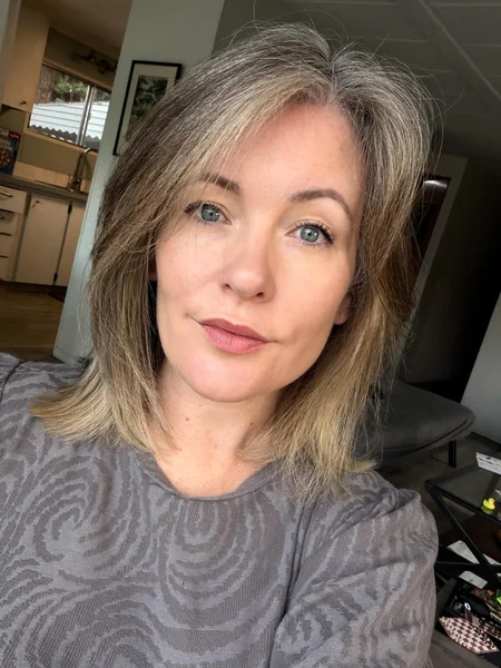 Shoulder-Length Shag