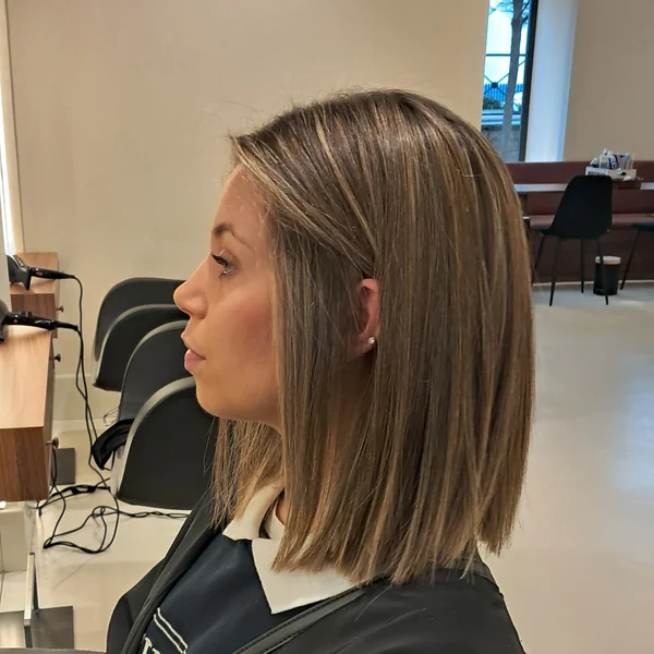 Sun-Kissed Blunt Lob