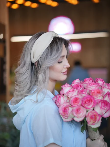 Cream Knot Headband With Ash Blonde Waves