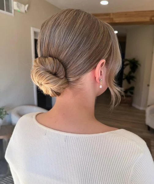 Smooth Low Knot Bun