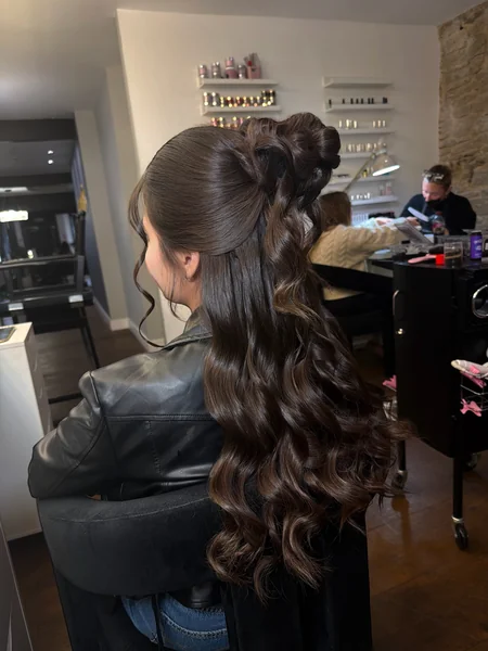 Sculpted Curl Crown Half-Up