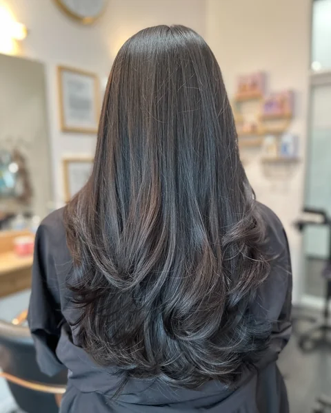 Glossy Layers with Curled Ends