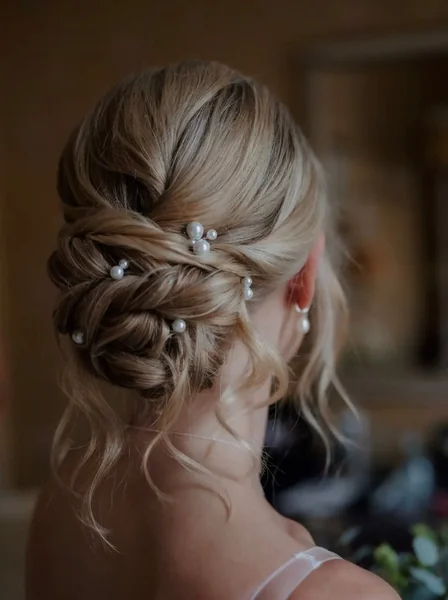 Twisted Bun with Pearl Pins