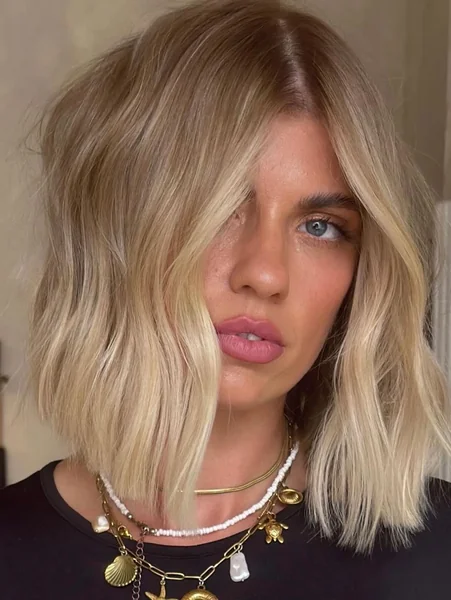 Face Framing Wavy Blonde Lob
