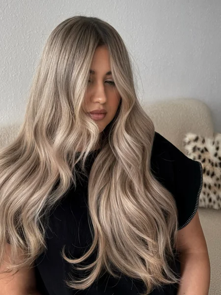 Ash Beige Soft Waves
