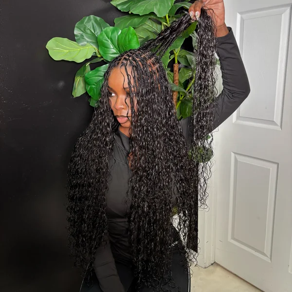 Small Knotless Boho Braids