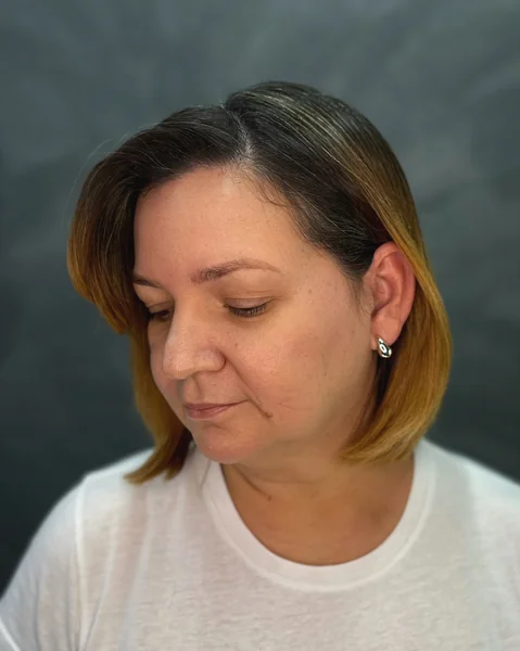 Grey Root Bob with Caramel Ends