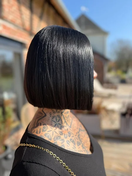 Sleek One-Length Bob in Black