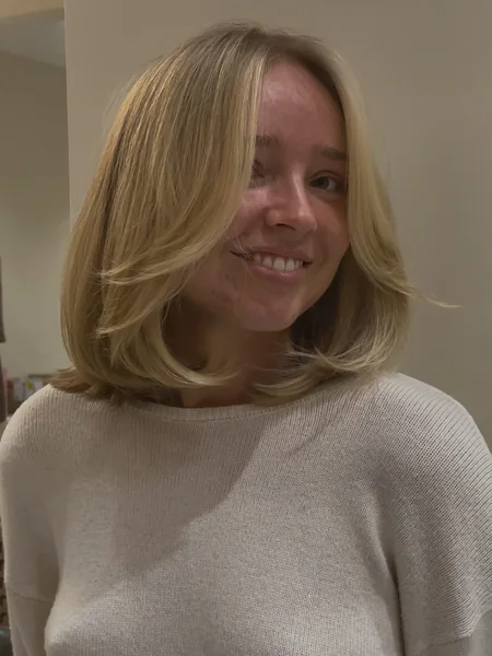 Butter Blonde Curled-Under Lob
