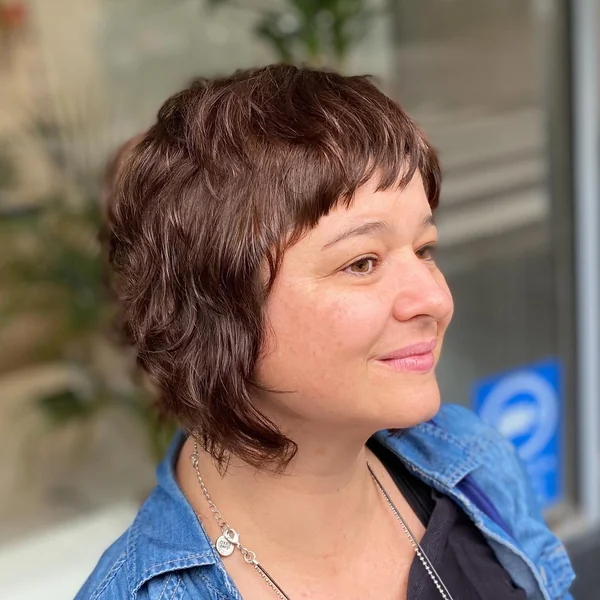 Wash-and-Wear Wavy Shaggy Bob