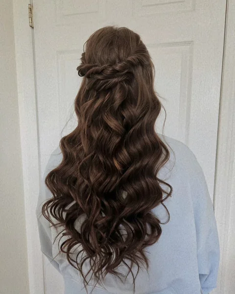 Twisted Half Up Waves