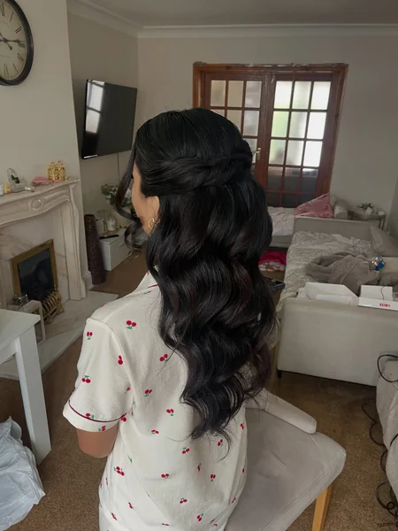 Twisted Half-Up with Soft Waves