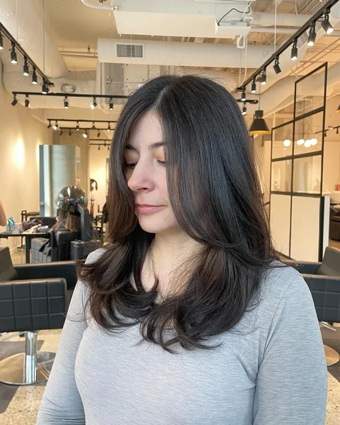 Long Face Framing Layers in Black