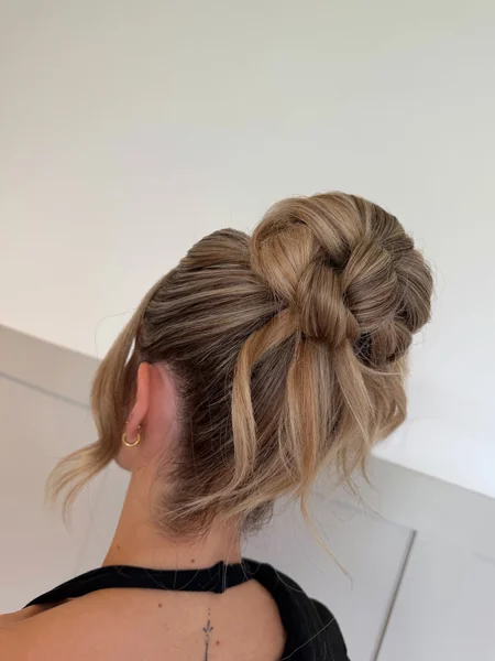 Easy Knotted Top Bun Updo