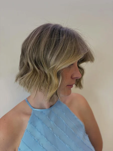 Wavy Bob with Full Fringe