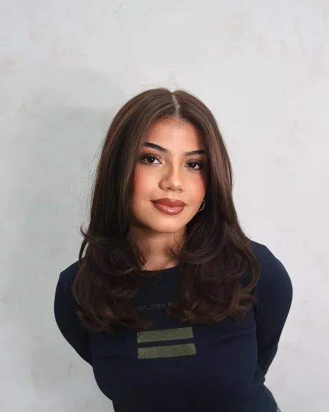 Medium Layers with Flipped-Out Ends