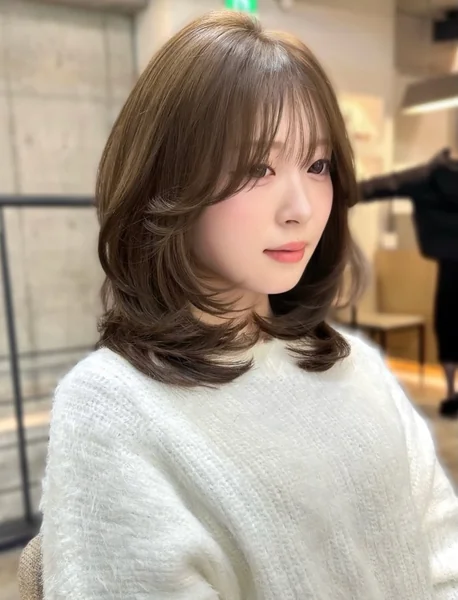 Soft Layers with See-Through Bangs
