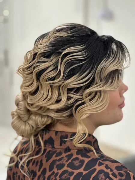 Vintage Wave Side Bun