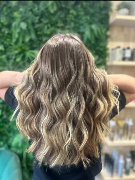 Beachy Waves with Blonde Balayage