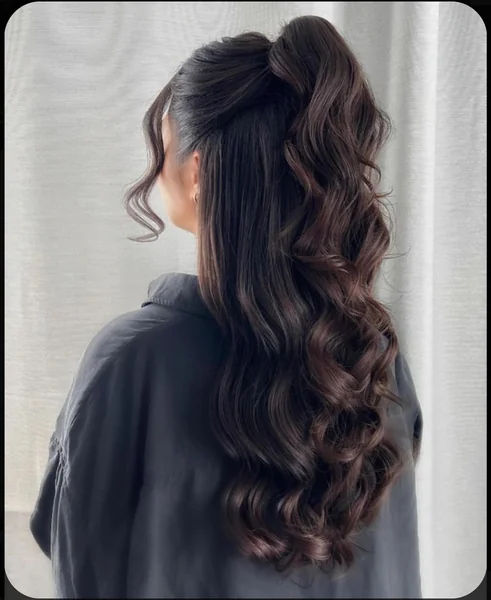 High Half Up Ponytail with Curls