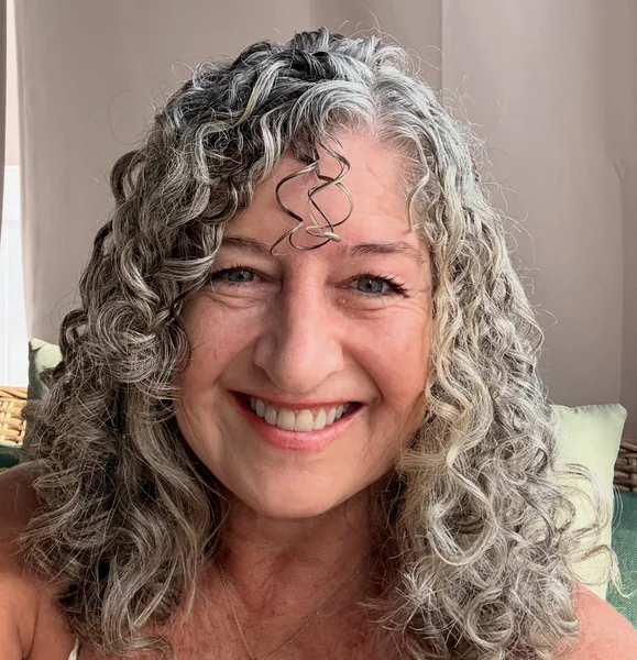 Shoulder-Length Silver Ringlets