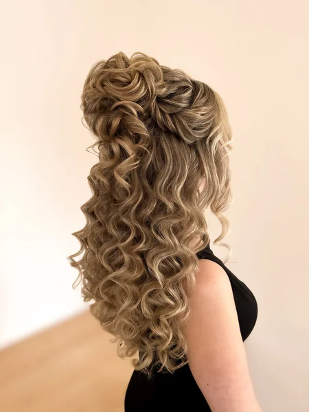 Spiral Curl Half-Up