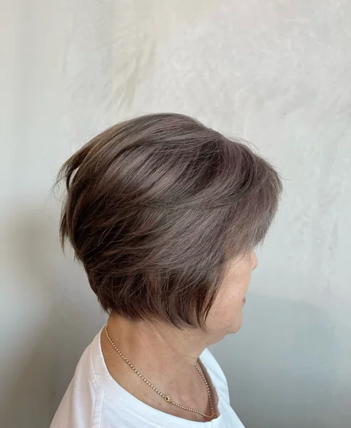 Mocha Layered Short Cut