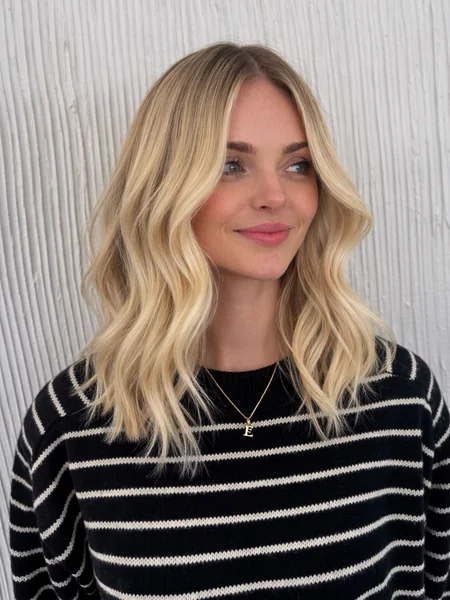 Beachy Blonde Wave Lob