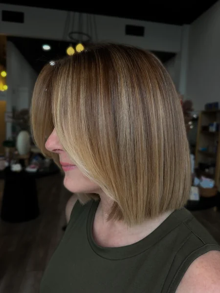 Sleek Side-Parted Medium Bob