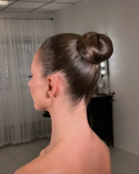 Glossy High Ballerina Bun