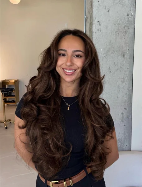 Bouncy Long Blowout Curls