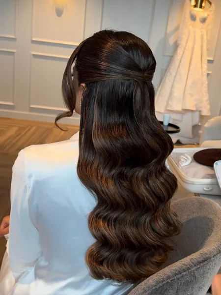 Half-Up Hollywood Waves